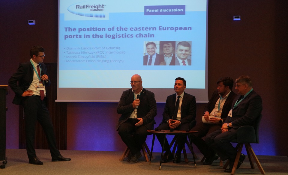 Panel discussion at RailFreight Summin 2019, source: RailFreight