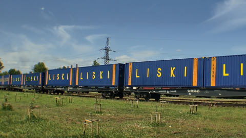 Ukrainian container train, source: Ukrainian Railway (UZ)