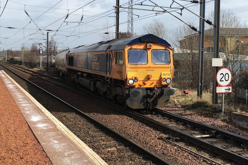 Locomotive hauling potash bulk train through Slateford station in Edinburgh