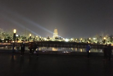Night picture of the Bdll Tower (Dong Liu) in Xi'an, China