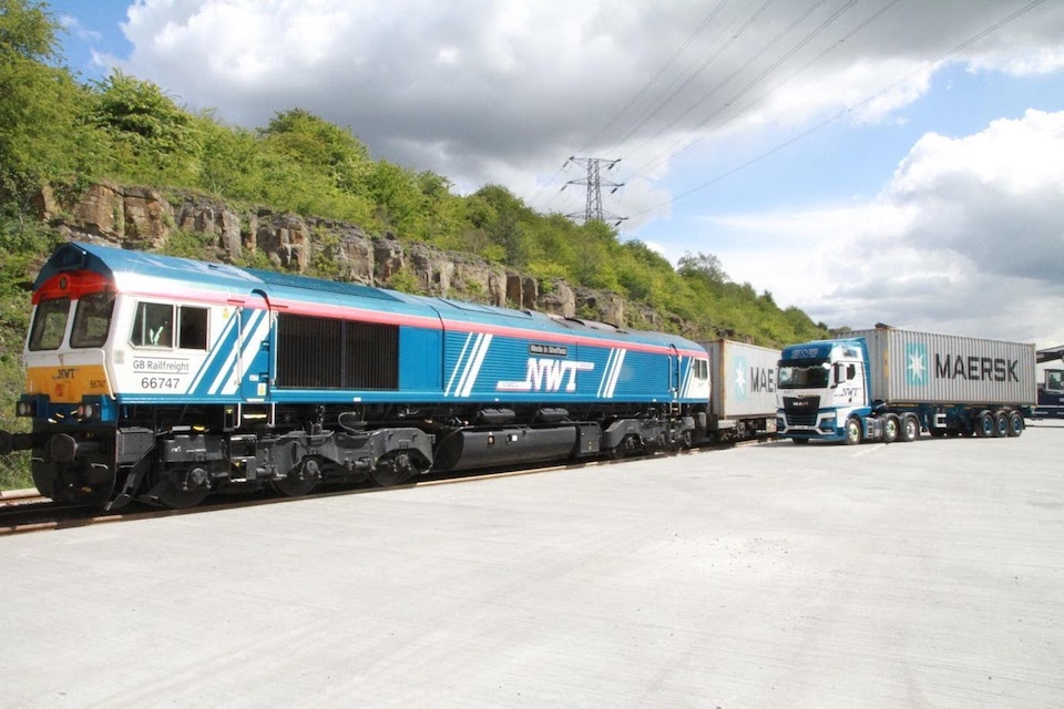 Newell and Wright aggregates train in Tinsley yard at Sheffield