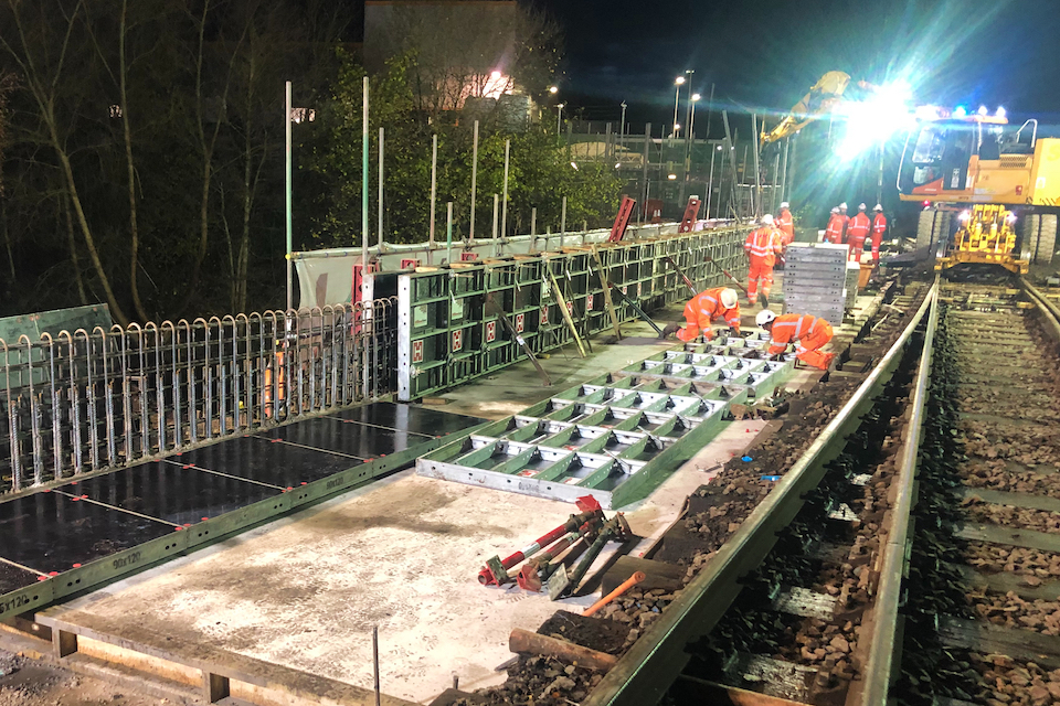 Night work building bridge at Carlisle