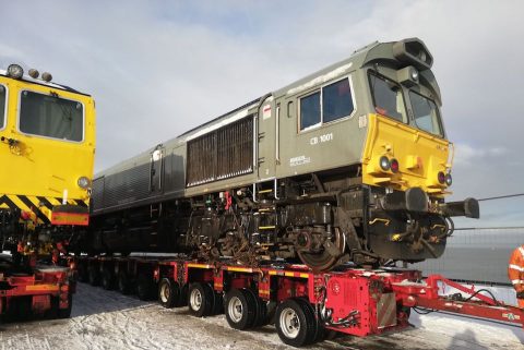 Continental class 66 on road low loader