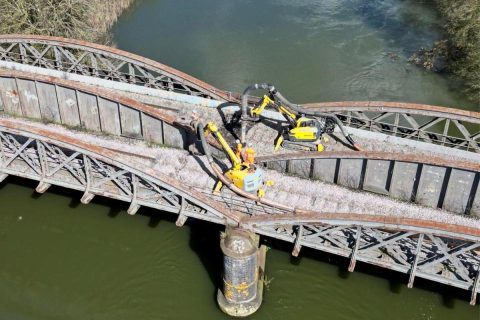 Overhead shot of work on Nuneham Viaduct